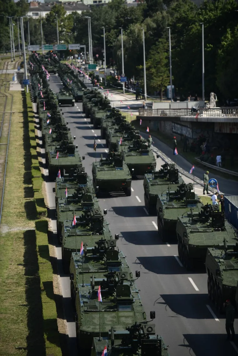 Spektakularni prizori s mimohoda: Hrvatska pokazala mišiće regiji i svijetu