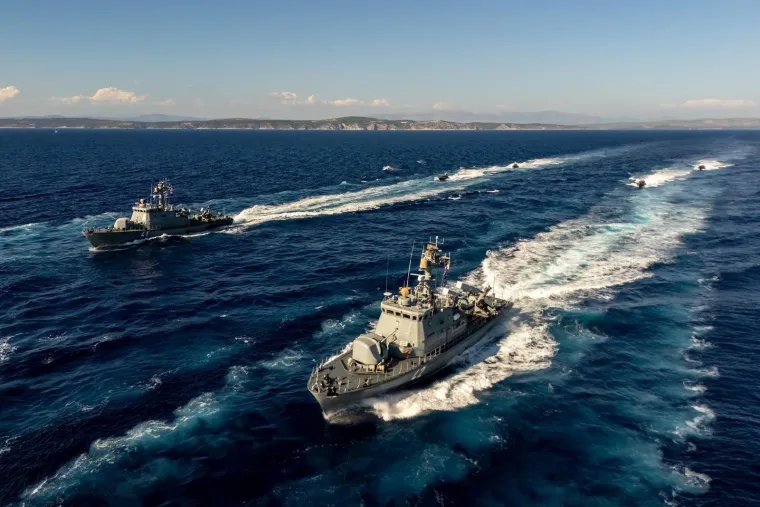 I mimoplov je odradio svoje! Moćni brodovi hrvatske ratne mornarice ostavili sve bez daha: Pogledajte 'ples' na moru