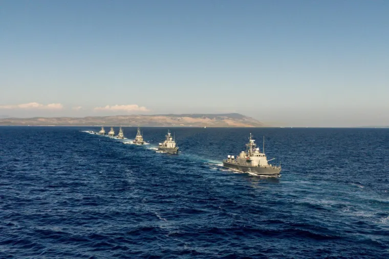 I mimoplov je odradio svoje! Moćni brodovi hrvatske ratne mornarice ostavili sve bez daha: Pogledajte 'ples' na moru