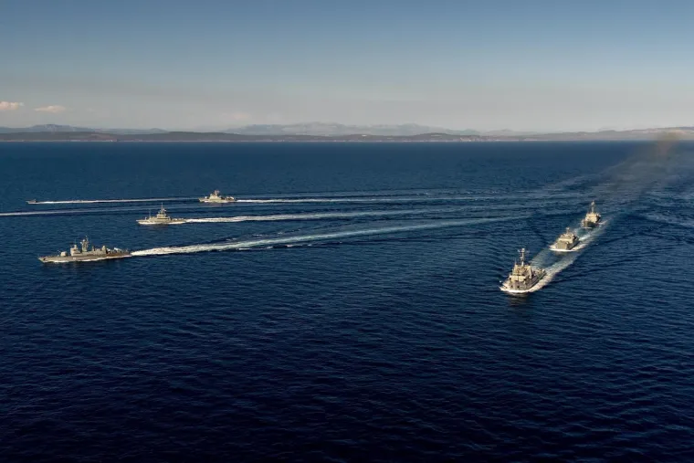 I mimoplov je odradio svoje! Moćni brodovi hrvatske ratne mornarice ostavili sve bez daha: Pogledajte 'ples' na moru