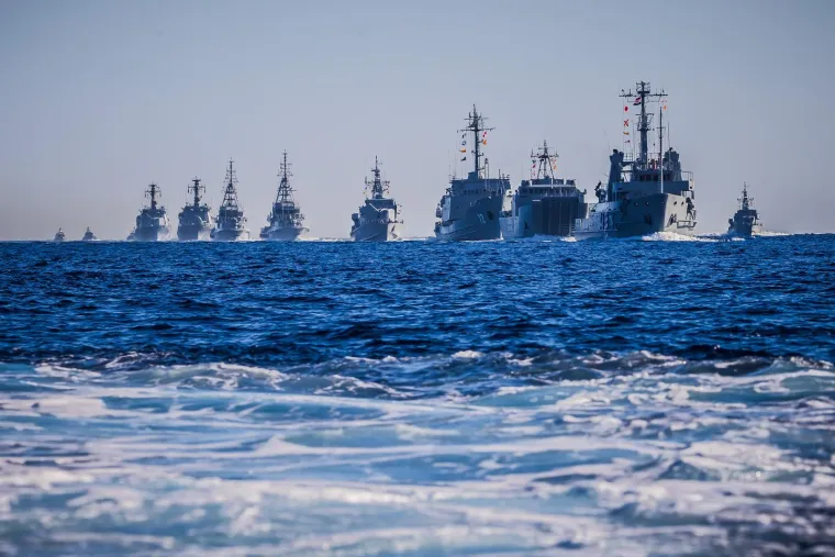 I mimoplov je odradio svoje! Moćni brodovi hrvatske ratne mornarice ostavili sve bez daha: Pogledajte 'ples' na moru