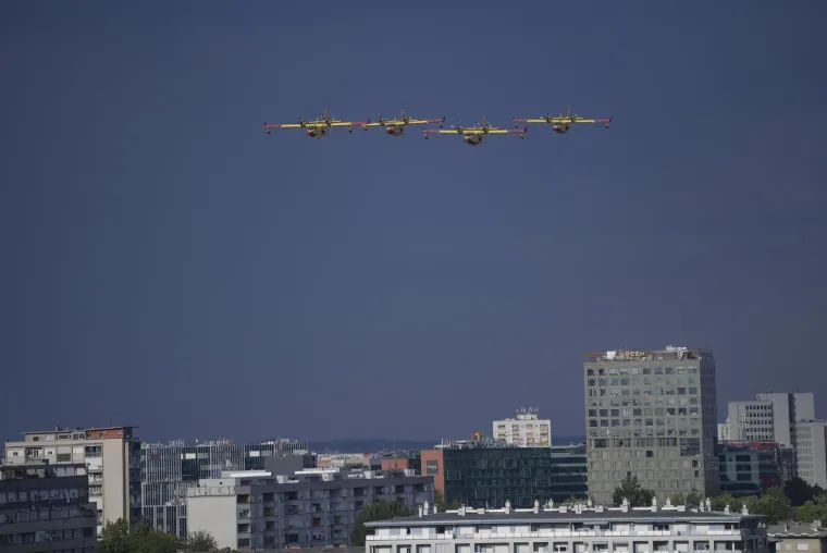 Rafalei zagrmili na nebu iznad Zagreba: Ovako ne&scaron;to ne viđa se često