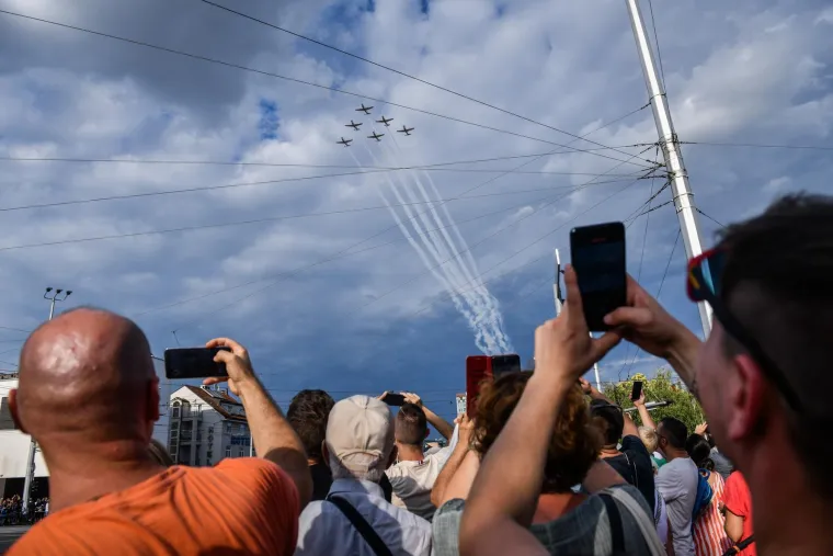 Rafalei zagrmili na nebu iznad Zagreba: Ovako ne&scaron;to ne viđa se često