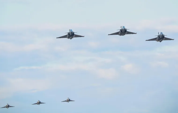 Rafalei zagrmili na nebu iznad Zagreba: Ovako ne&scaron;to ne viđa se često