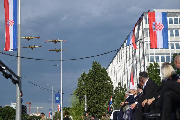 TOP 100 fotografija s velikog vojnog mimohoda: Hrvatska ima na &scaron;to biti ponosna