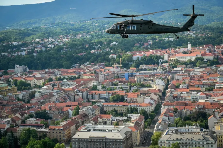 TOP 100 fotografija s velikog vojnog mimohoda: Hrvatska ima na &scaron;to biti ponosna