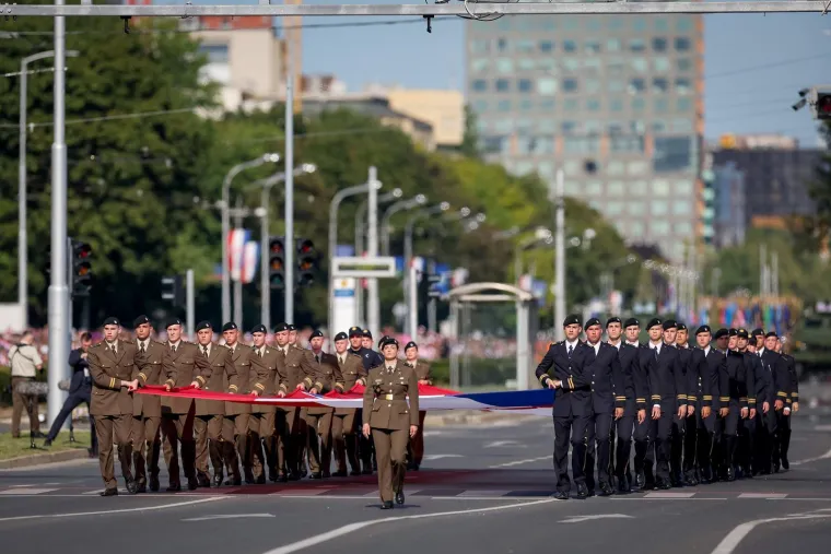 TOP 100 fotografija s velikog vojnog mimohoda: Hrvatska ima na &scaron;to biti ponosna