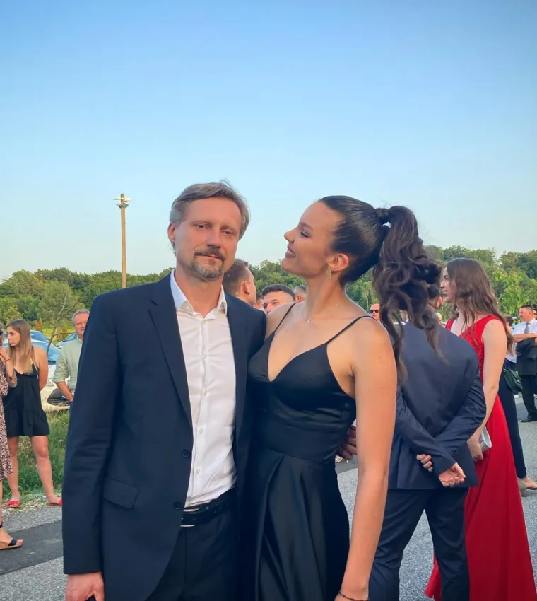 Zastao je dah tisućama: Tko je djevojka koja je recitacijom &lsquo;Gospa Marija&rsquo; očarala Hrvatsku?