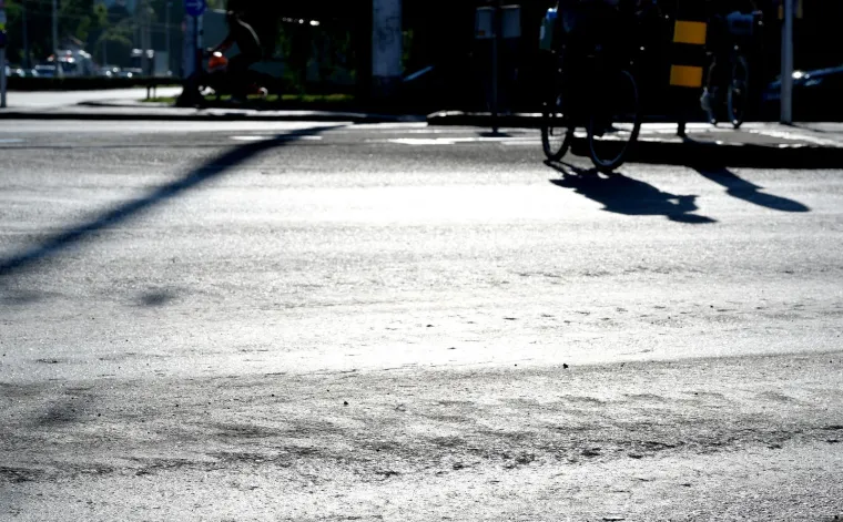 Tenkovi i oklopna vozila su ostavila svoje: Pogledajte preorane ulice nakon mimohoda