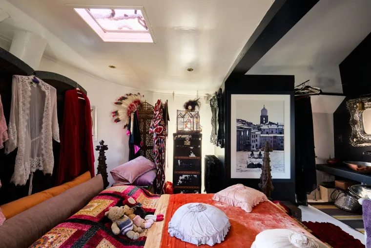 Teretni brod iz 50-ih preuređen je u boemski prostor: Izgleda poput bajke, a cijena je nevjerojatna