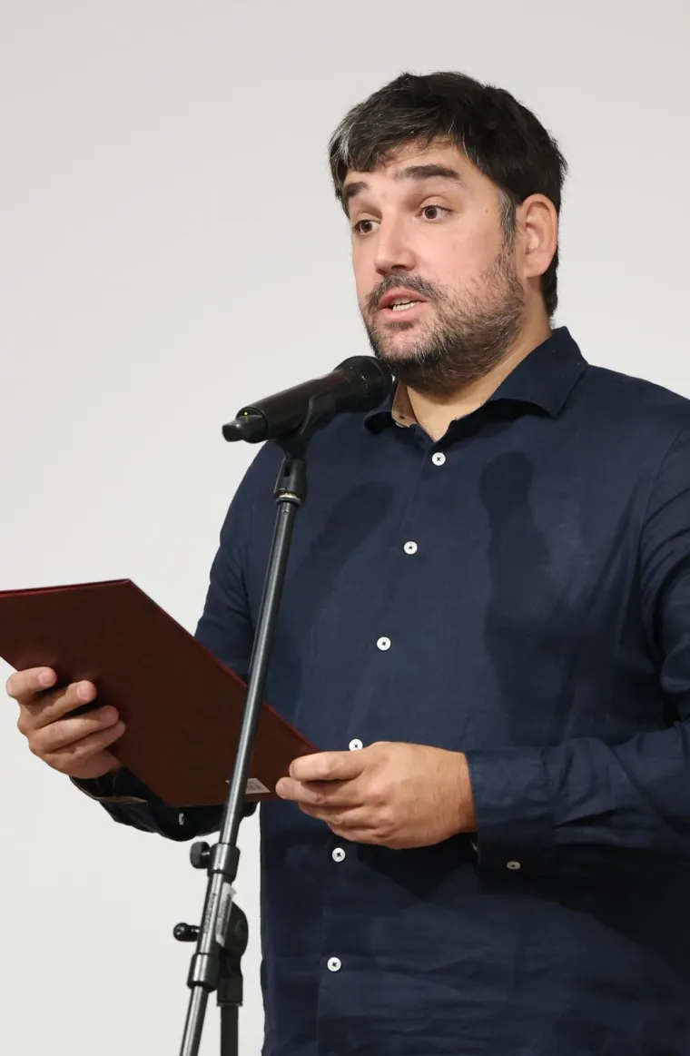 Tuga na licima bližnjih: Održana komemoracija u &Scaron;ibeniku za Peru Mioča