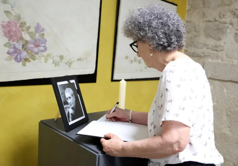 Tuga na licima bližnjih: Održana komemoracija u &Scaron;ibeniku za Peru Mioča