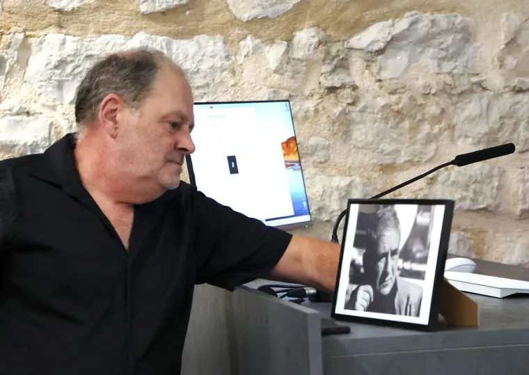 Tuga na licima bližnjih: Održana komemoracija u &Scaron;ibeniku za Peru Mioča