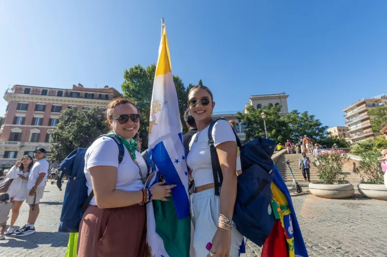 Sa svih krajeva svijeta do srca Crkve: Milijun mladih s papom Lavom XIV. na povijesnom jubileju