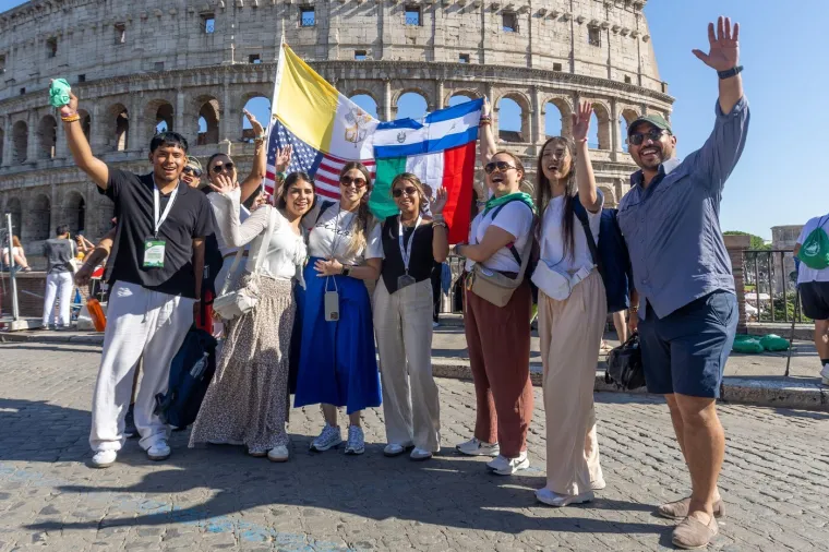 Sa svih krajeva svijeta do srca Crkve: Milijun mladih s papom Lavom XIV. na povijesnom jubileju