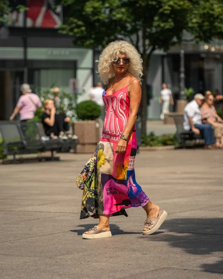 Djevojke na &scaron;pici pokazale duge noge: Zablistale u vrućim ljetnim kombinacijama