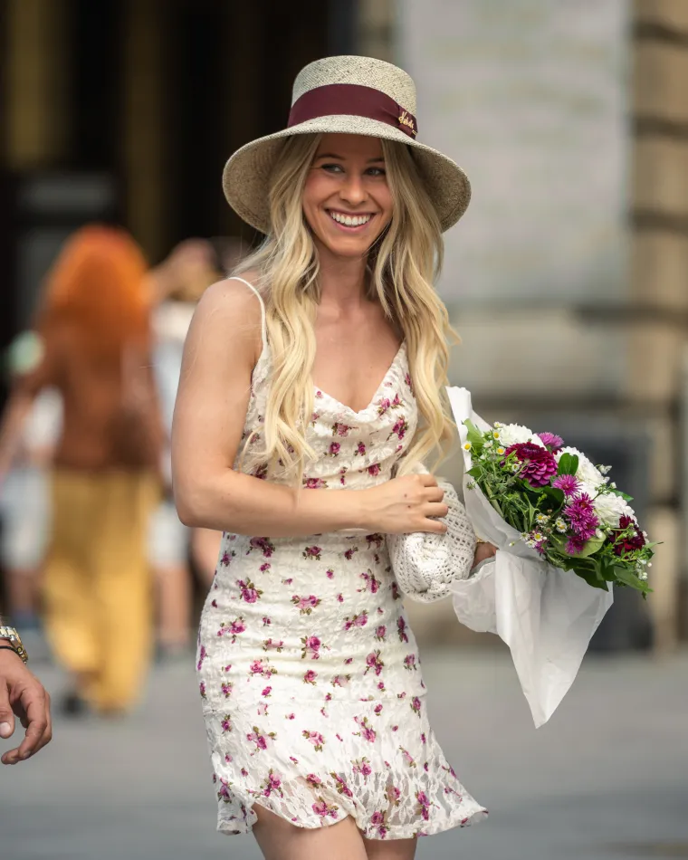 Djevojke na &scaron;pici pokazale duge noge: Zablistale u vrućim ljetnim kombinacijama