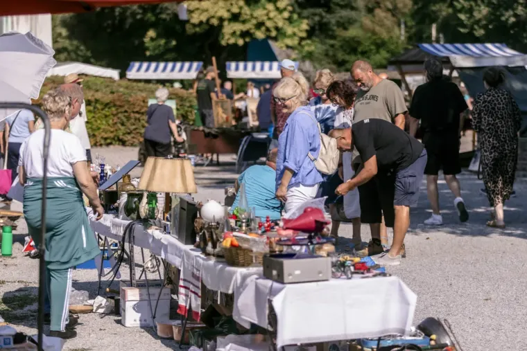 Crvenokosa ljepotica ukrala je sve poglede na sajmu u Osijeku: Pokazala bujnu kosu i vitku liniju
