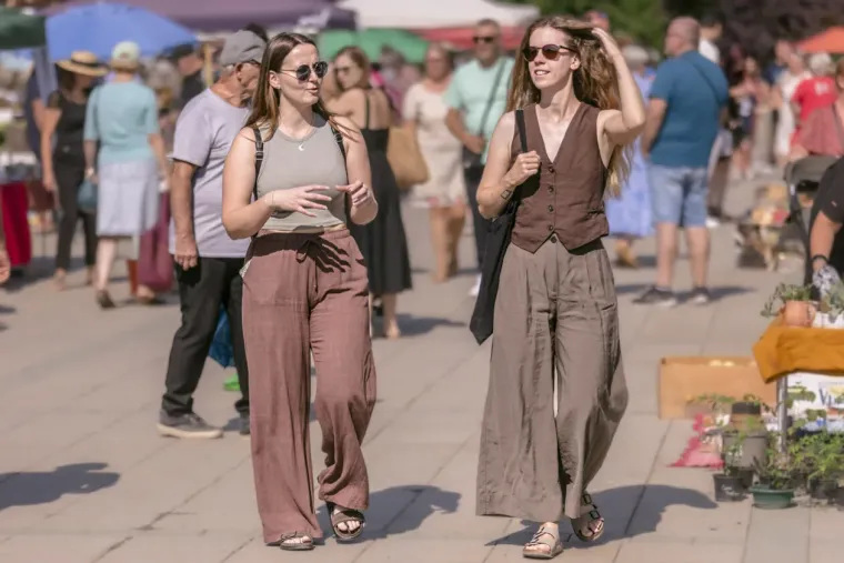 Crvenokosa ljepotica ukrala je sve poglede na sajmu u Osijeku: Pokazala bujnu kosu i vitku liniju