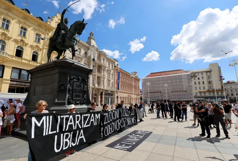 Antiratni prosvjed u srcu Zagreba: 'Zločini u Oluji su odgovornost svih nas'