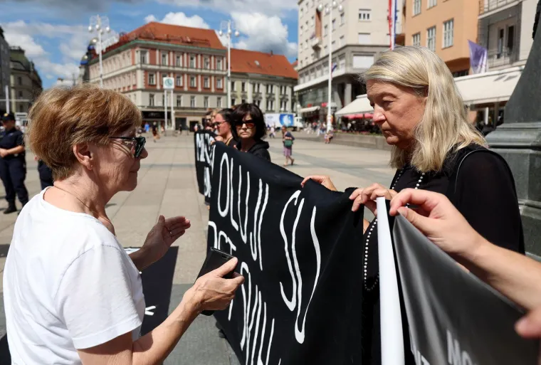 Antiratni prosvjed u srcu Zagreba: 'Zločini u Oluji su odgovornost svih nas'