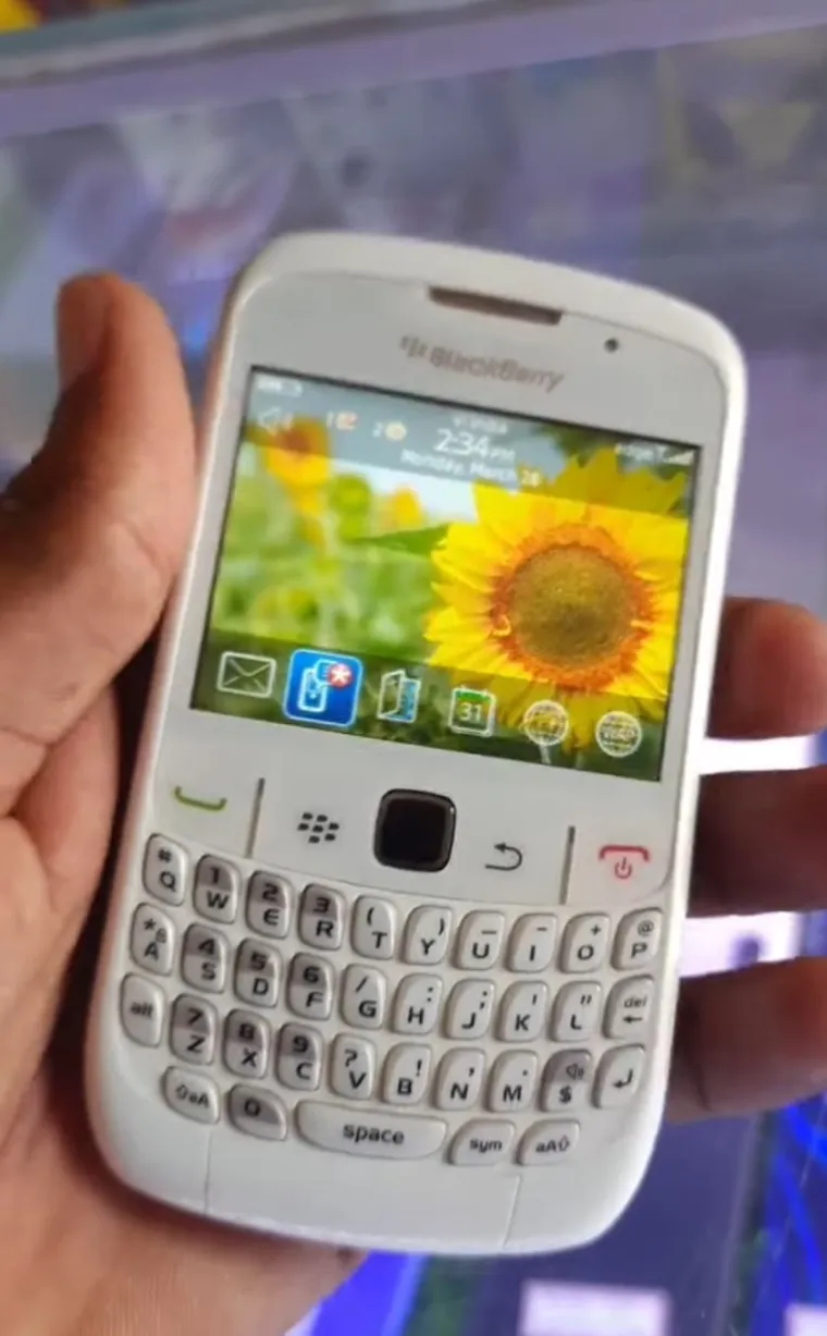 Ako ste rođeni 90-ih sigurno se sjećate ovih mobitela: Nevjerojatno, ali nekada su bili pravi hit