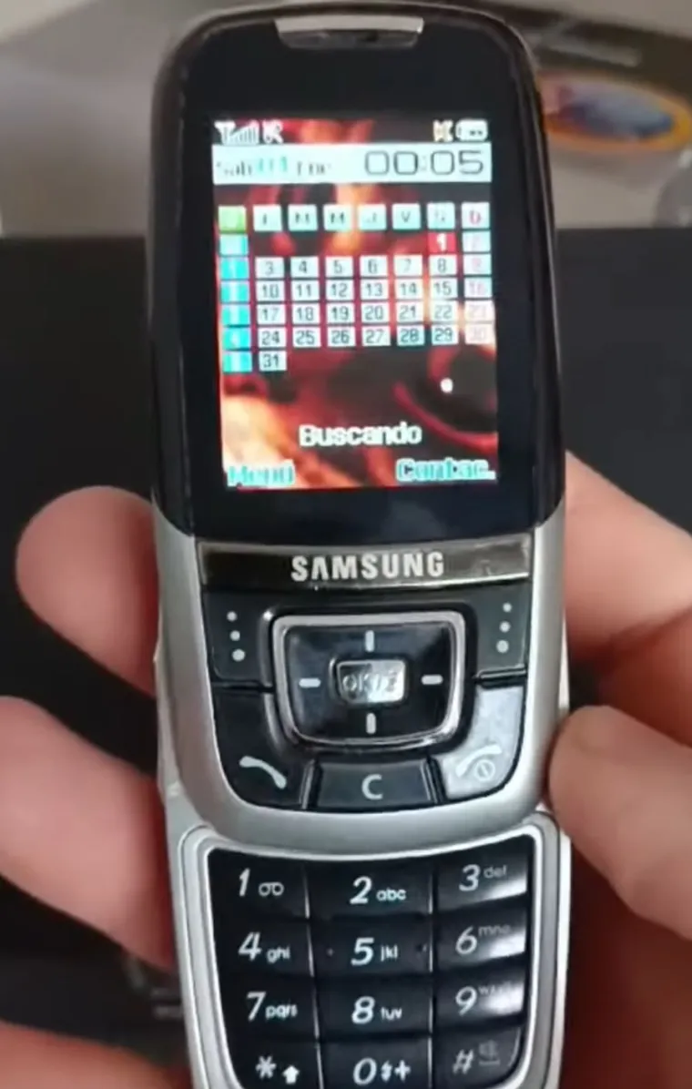 Ako ste rođeni 90-ih sigurno se sjećate ovih mobitela: Nevjerojatno, ali nekada su bili pravi hit