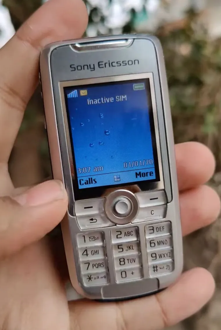 Ako ste rođeni 90-ih sigurno se sjećate ovih mobitela: Nevjerojatno, ali nekada su bili pravi hit