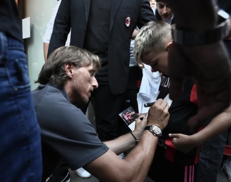 Ovo je u Milanu doživjelo samo par igrača u povijesti: Pomahnitala masa već sad obožava Luku Modrića