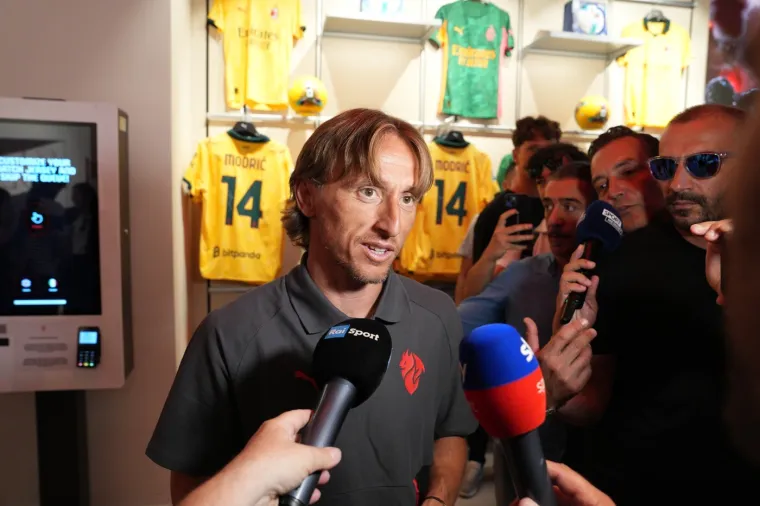 Ovo je u Milanu doživjelo samo par igrača u povijesti: Pomahnitala masa već sad obožava Luku Modrića