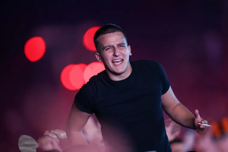 Pogledajte kako se to radi u Sinju: Iz svega glasa ore se Thompsonovi hitovi