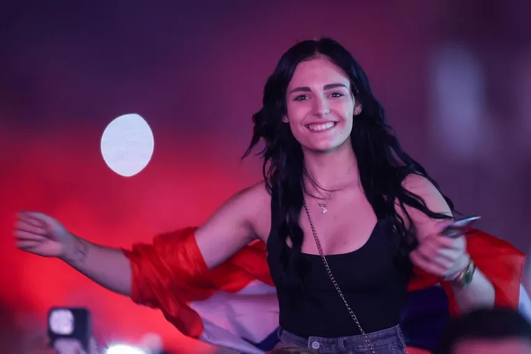 Pogledajte kako se to radi u Sinju: Iz svega glasa ore se Thompsonovi hitovi