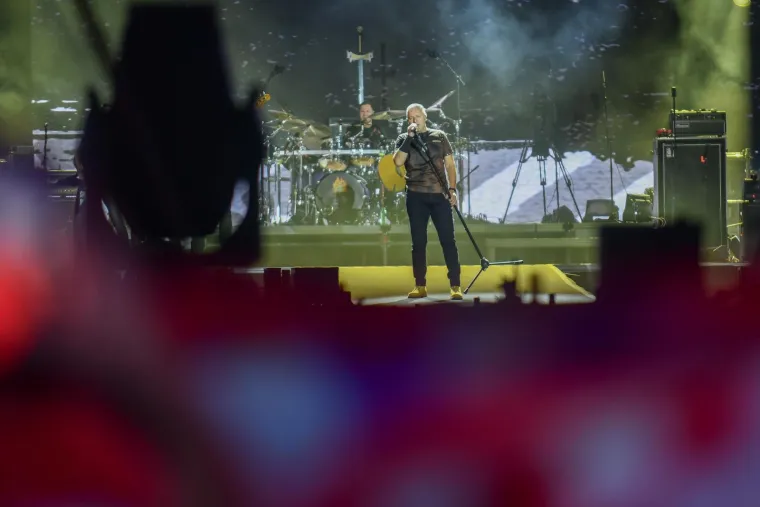 TOP 100 fotografija iz Sinja! Uhićeni, ka&scaron;njenje koncerta i Thompson: 'Jugoslavija je mrtva!'