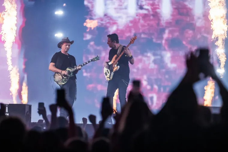 TOP 100 fotografija iz Sinja! Uhićeni, ka&scaron;njenje koncerta i Thompson: 'Jugoslavija je mrtva!'