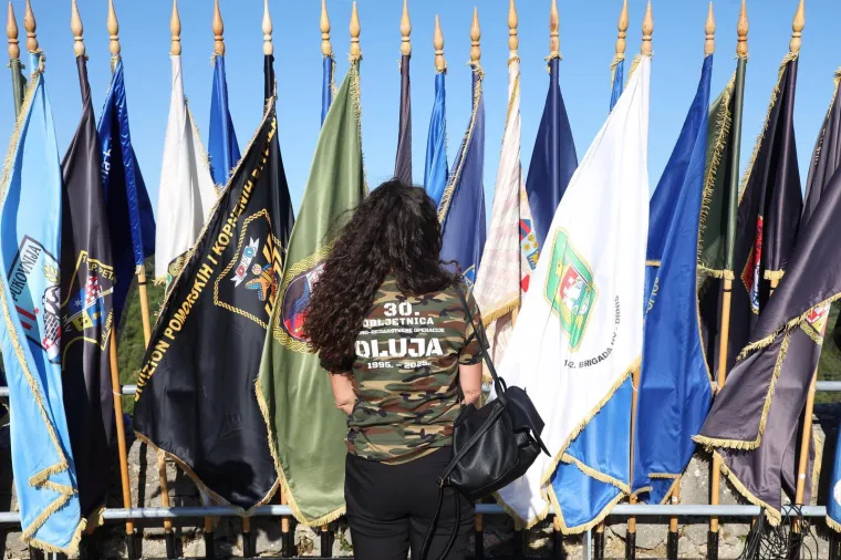 Hrvatski barjak se zavijorio: Ovo su veličanstveni prizori s Kninske tvrđave