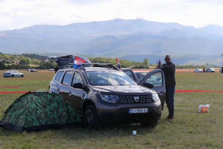 Jutro nakon koncerta Thompsona: Hrpetina smeća i jo&scaron; poneki obožavatelj