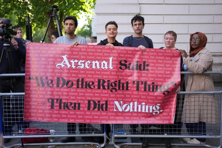 O najvećem seksualnom predatoru u nogometu bruji čitav svijet! Pogledajte mu lice: 'Zabrinuti smo'