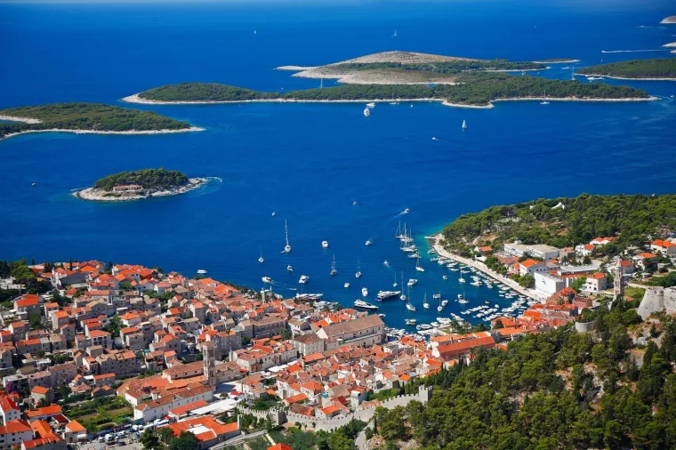 Strana agencija objavila fotografije hrvatskog dragulja koje obilaze svijet