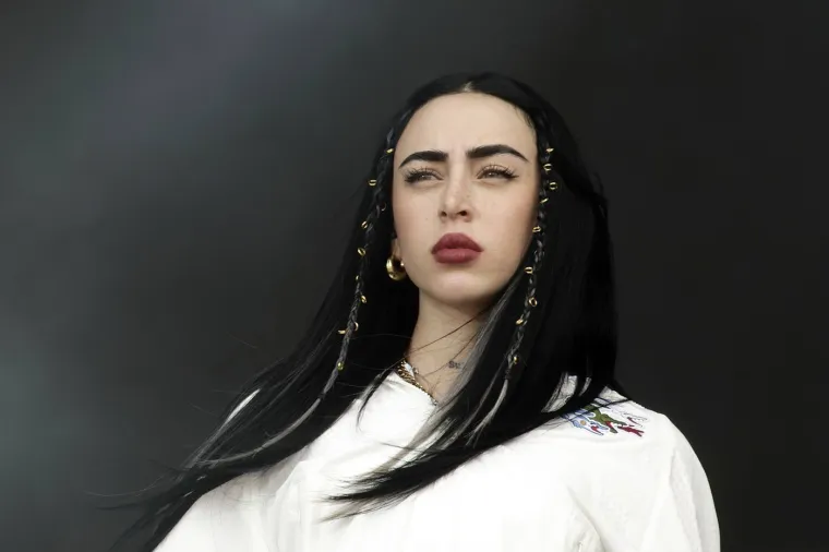 Yamal uhvaćen na plaži sa slavnom pjevačicom: 'Bili su prilično intimni i otišli zajedno'