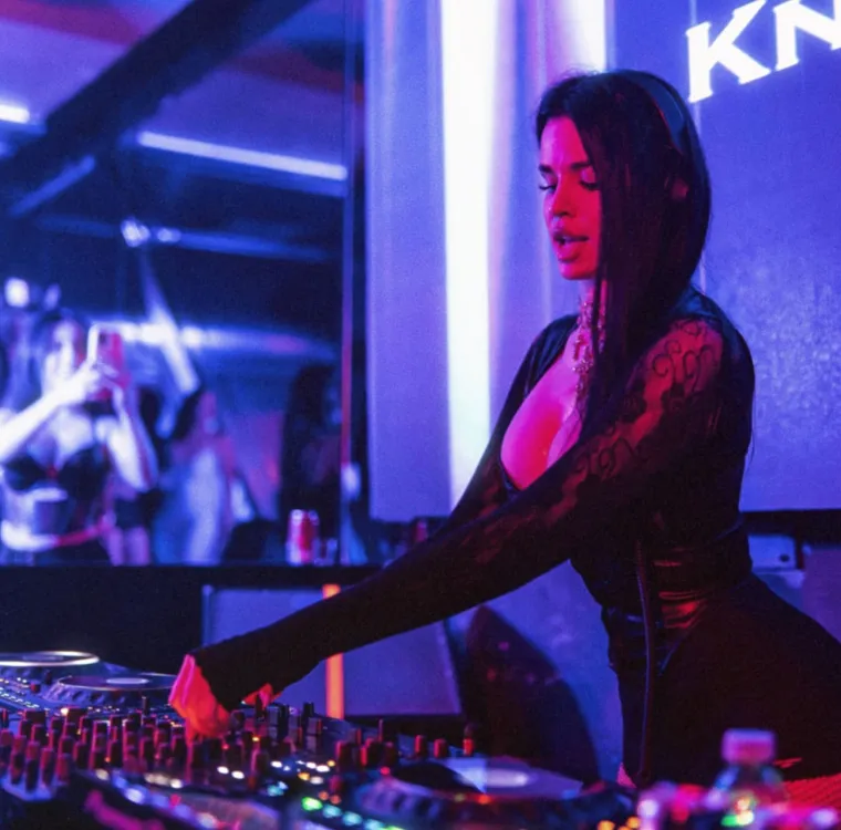 Ovako se ljeti provodi vatrena navijačica Ivana Knoll: Nije za one slabog srca