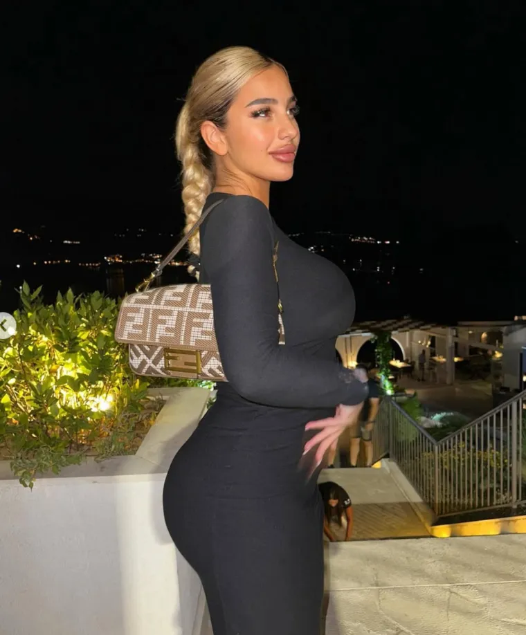 Napravila dramu u obitelji, a otac ga se odrekao zbog nje: Tko je supruga nogometaša Anela Ahmedhodžića?