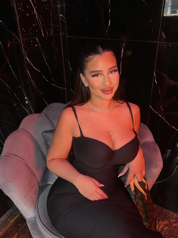 Napravila dramu u obitelji, a otac ga se odrekao zbog nje: Tko je supruga nogometaša Anela Ahmedhodžića?