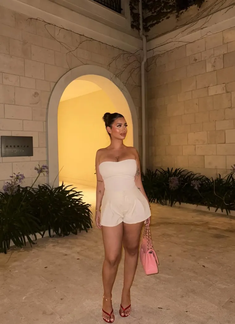 Napravila dramu u obitelji, a otac ga se odrekao zbog nje: Tko je supruga nogometa&scaron;a Anela Ahmedhodžića?