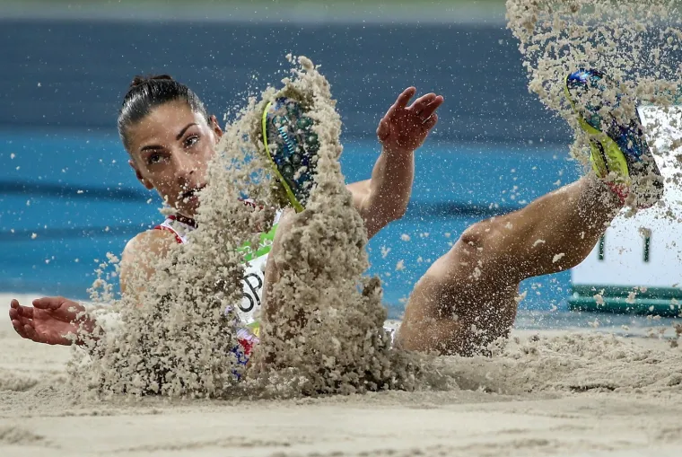 Ivana ru&scaron;i sve rekorde, a najveća slabost su joj slatko i rakija: 'Ponekad popijem, &scaron;to da ne'