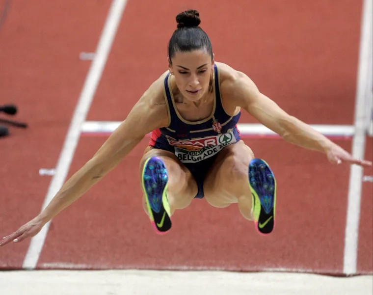 Ivana ru&scaron;i sve rekorde, a najveća slabost su joj slatko i rakija: 'Ponekad popijem, &scaron;to da ne'