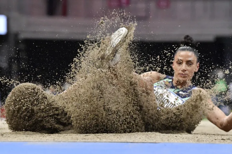 Ivana ru&scaron;i sve rekorde, a najveća slabost su joj slatko i rakija: 'Ponekad popijem, &scaron;to da ne'