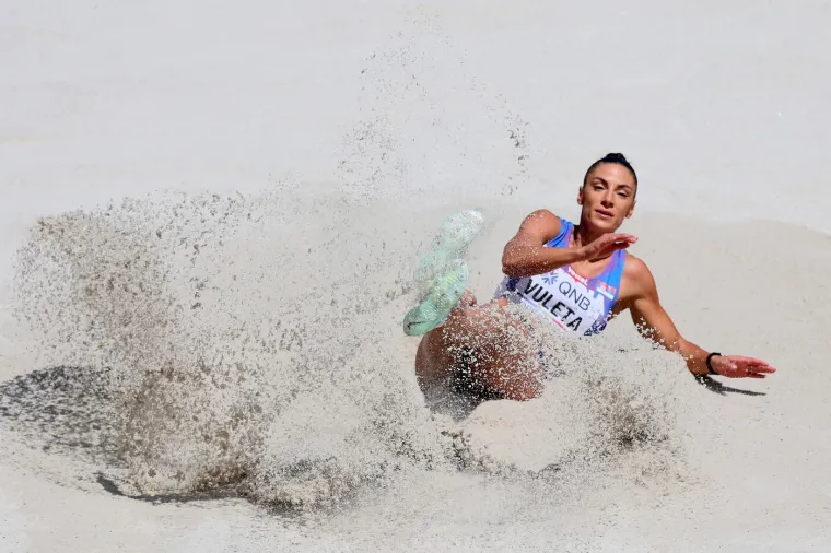 Ivana ru&scaron;i sve rekorde, a najveća slabost su joj slatko i rakija: 'Ponekad popijem, &scaron;to da ne'