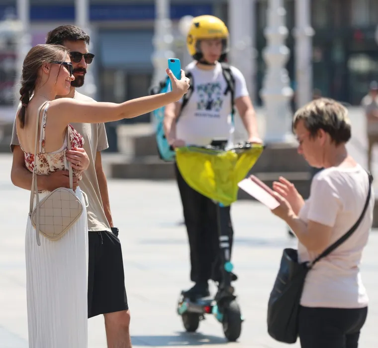 U Zagrebu je odjednom postalo toplije: Jasno vam je da je 'krivac' ova dama