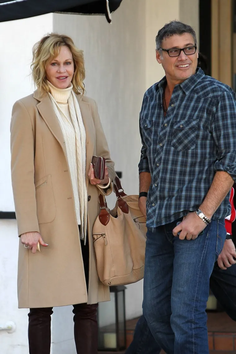 Prepoznajete li je? Udavala se pet puta, borila s porocima, a lice potpuno promijenila operacijama