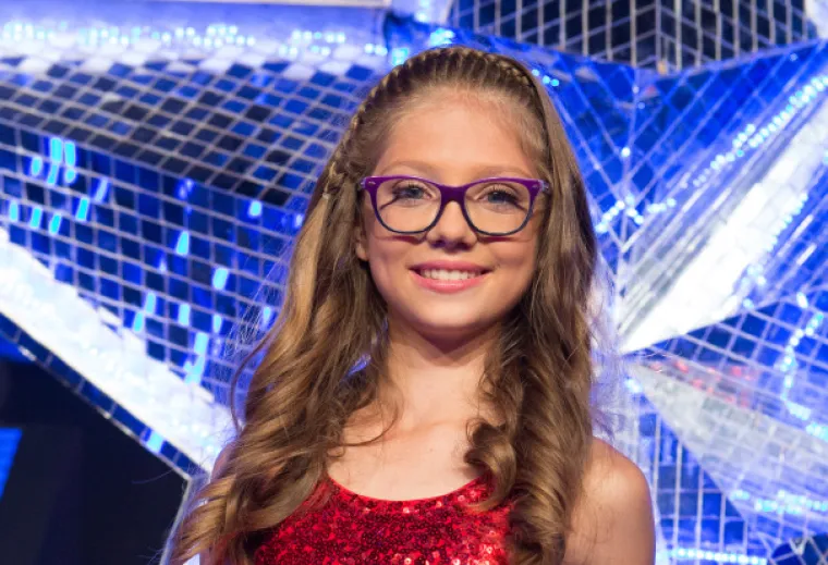 Kao slatkica pjevala na mimohodu, postala crnka s tetovažama: Sve promjene Mie Negovetić